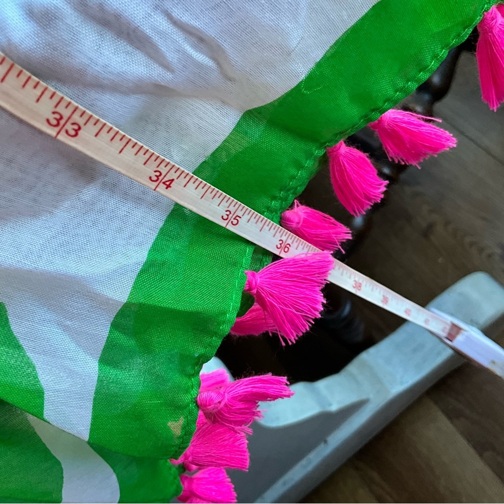 Lilly Pulitzer scarf - Picture 5 of 9